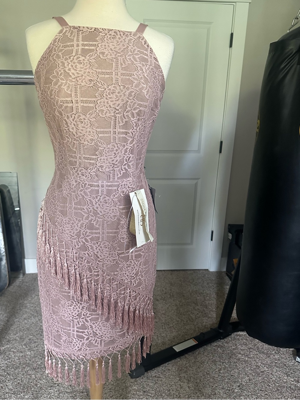 Bronx & Banco Lace Tassel Fringe Halter Bodycon Dress - Dusty Mauve US size 8 - Picture 7 of 16
